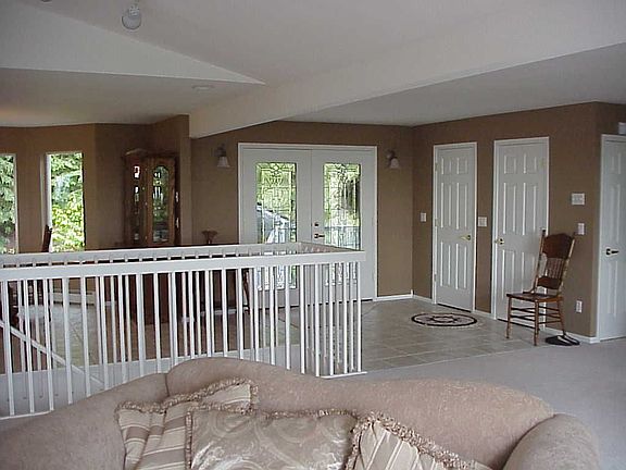 Front Entrance - Two Closets
