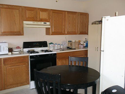 2nd image of 310 Florida St
