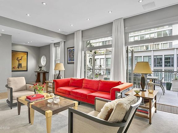 3rd image of 136 W 22nd St APT 8