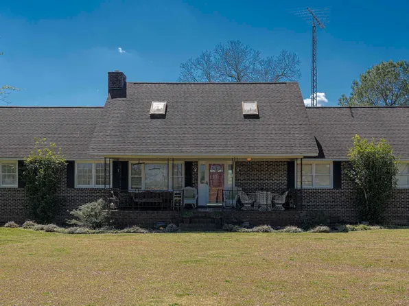 2838 Lake City Hwy., Lake City, SC 29560