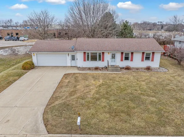 1234 Hickory St, Fairmont, MN 56031