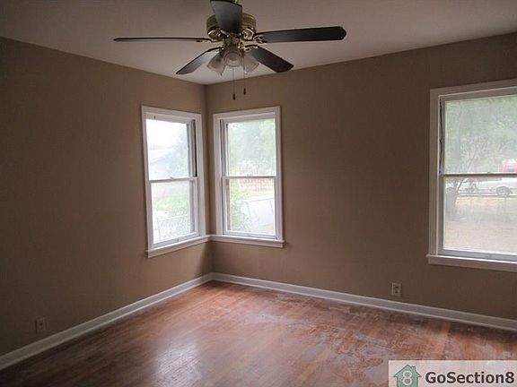 5th image of 122 Channing Ave