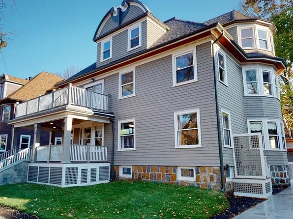 50 Russell St #2, Brookline, MA 02446