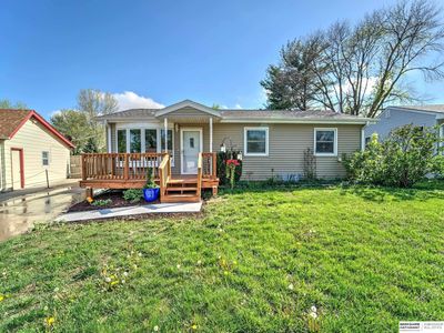 221 Shamrock Rd, Gretna, NE, 68028