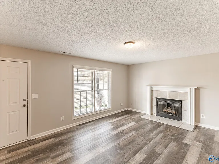 6975 Wall Triana Hwy — Photo 2