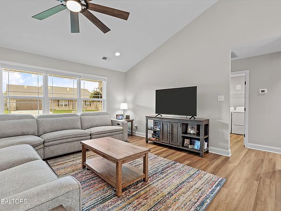 4th image of 4725 Bella Capri Ln