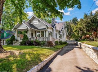 418 Cherry St, Mount Airy, NC 27030