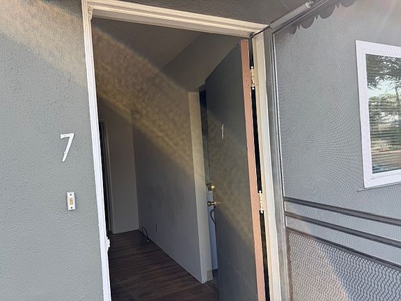 4th image of 800 Mira Mar Ave APT 7