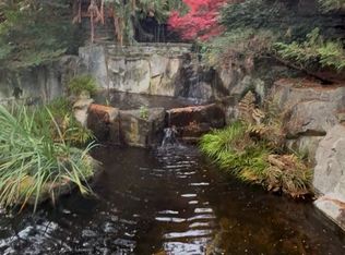 10809 SE 17th St, Bellevue, WA 98004