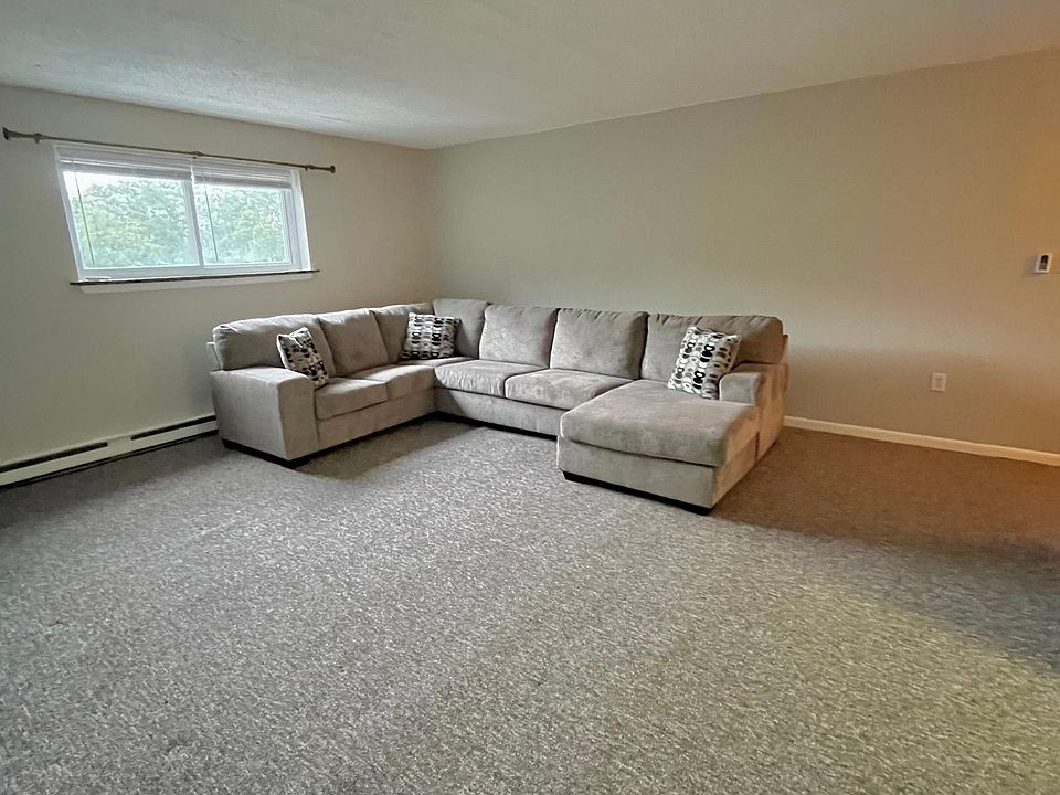 Spacious living - new couch included if interest