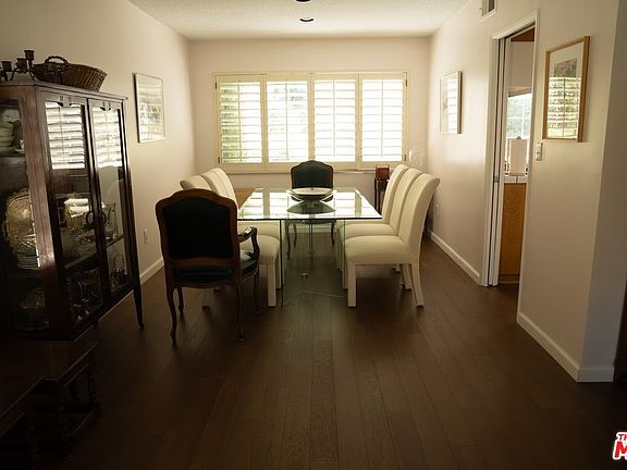 3rd image of 15912 La Maida St