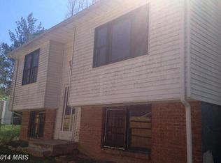 234 Lexington Ave, Falling Waters, WV 25419