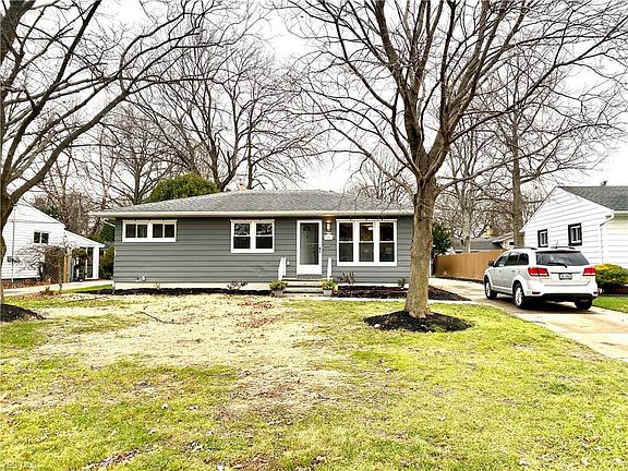 2nd image of 23910 Lebern Dr