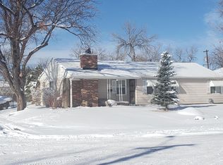 1003 Geneva St, Aurora, CO 80010