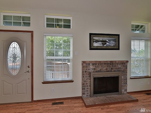 3rd image of 1532 NW Tradewinds St