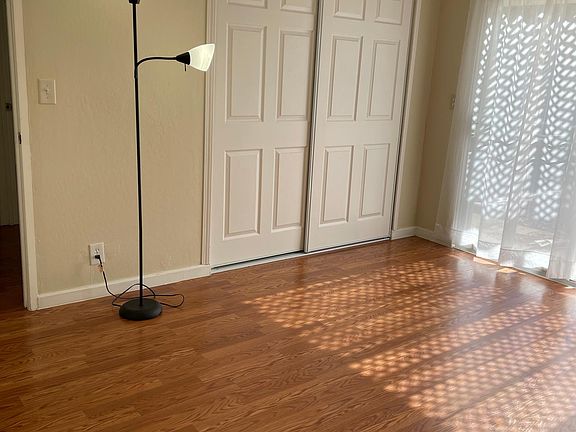 3rd image of 342 Los Pinos Way
