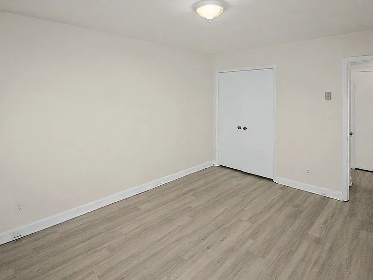 2535 Vail Ave — Photo 12