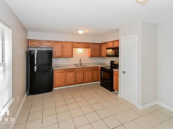 2nd image of 10571 Chateau Rd