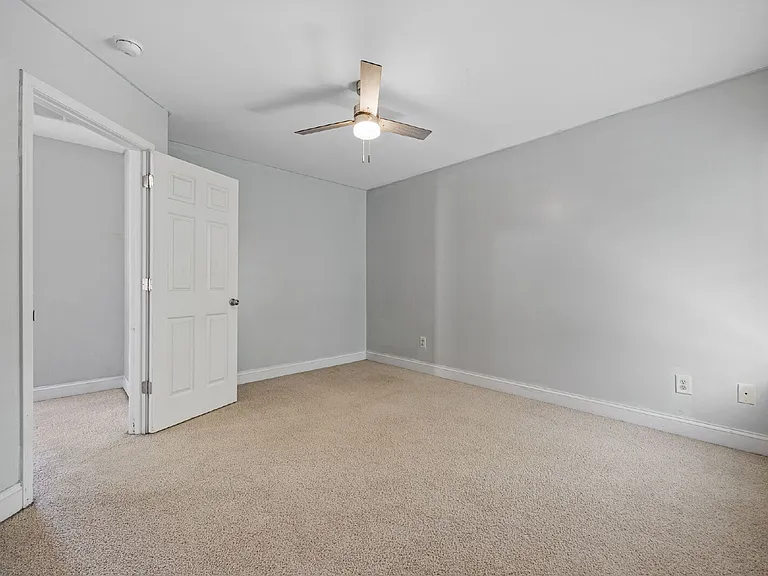 190 Hamilton Way — Photo 30