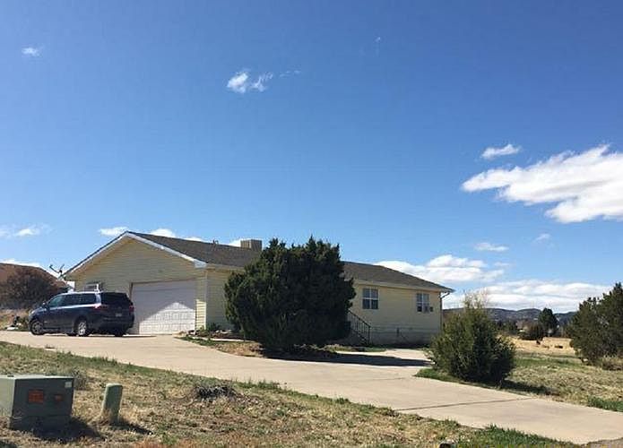2nd image of 337 Corundum Rd