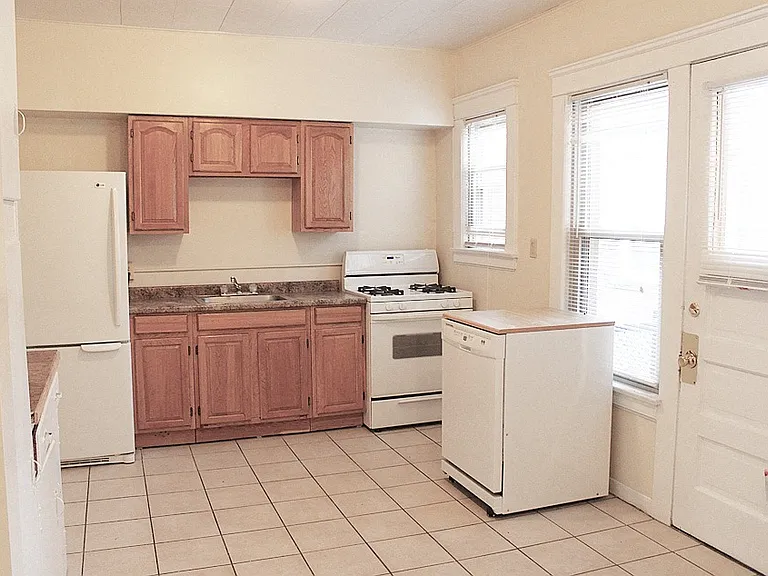 Sample Kitchen 6