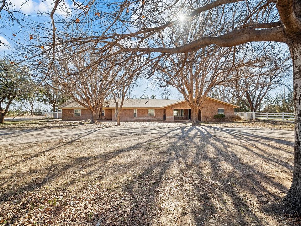 1st image of 1810 Cactus Dr