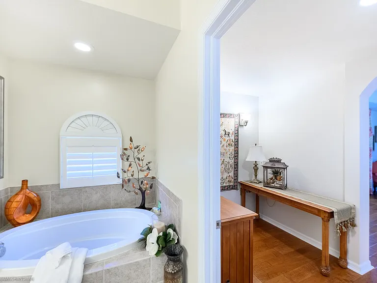 5119 Melbourne St #C-201 — Photo 44