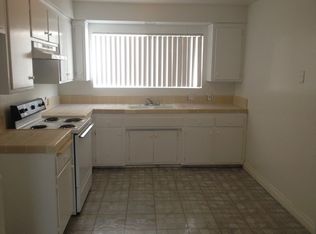 1422 W 225th St APT 2, Torrance, CA 90501