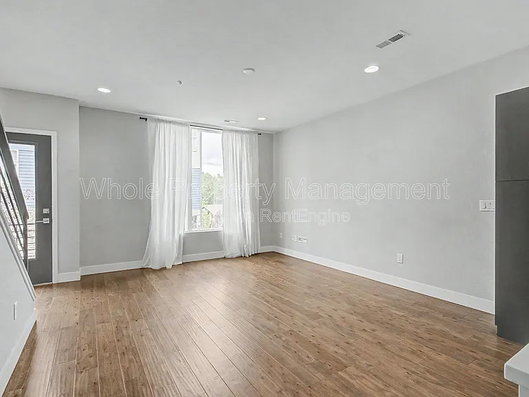 5737 W 17th Ave — Photo 11