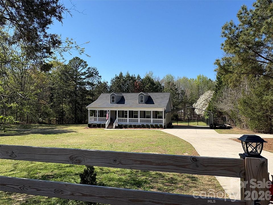 1st image of 534 Pamela Rd