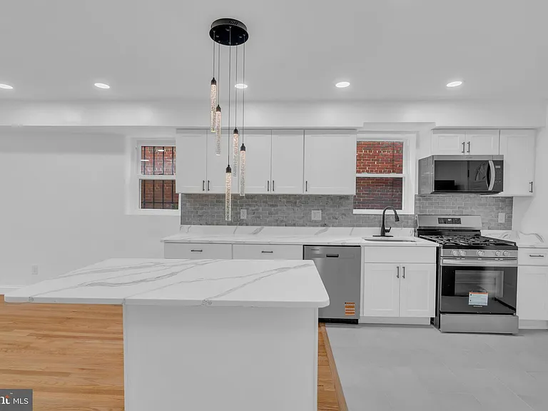 518 Oglethorpe St NE — Photo 14