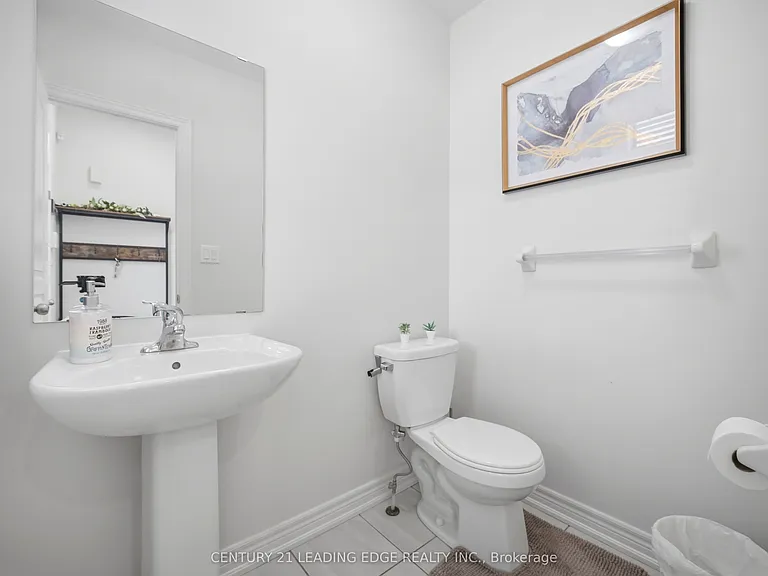 24 Exhibition Cres — Photo 19