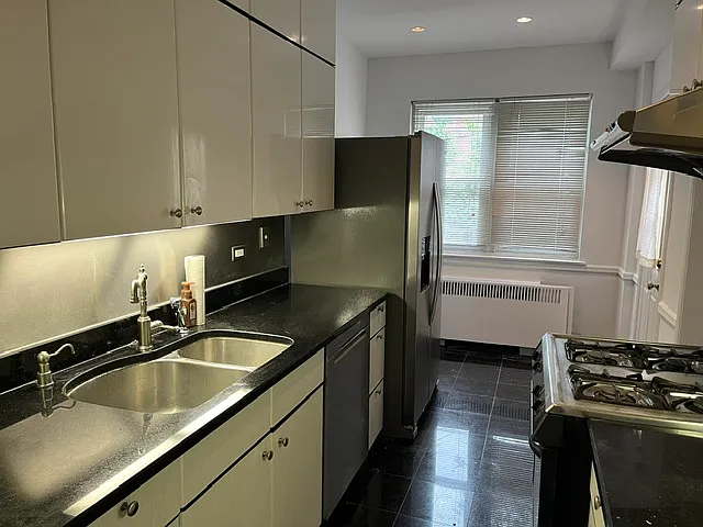 68-44 Exeter St #1FAM — Photo 2