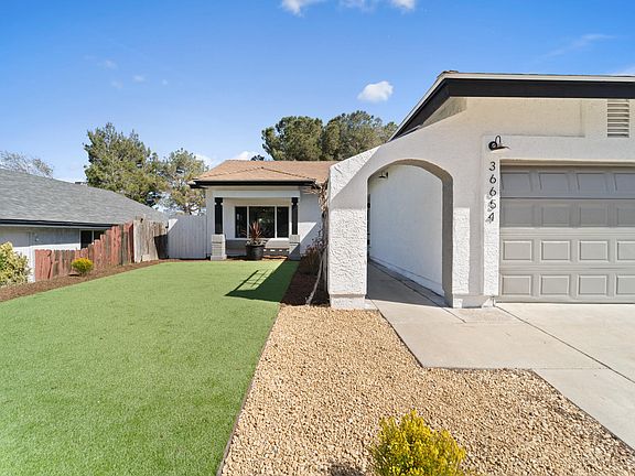 3rd image of 36654 Santolina Dr