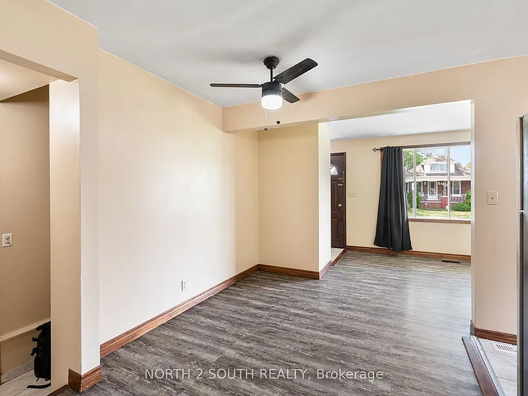 1360 Goyeau St — Photo 8
