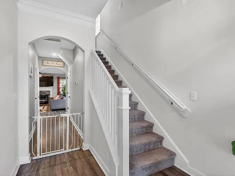 537 Jensen Ln — Photo 33