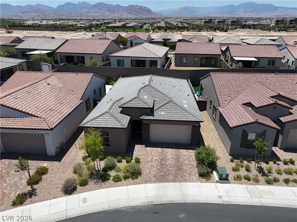 10231 Tidal Force St, Las Vegas, NV 89143