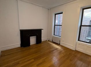 707 9th Ave APT 2RS, New York, NY 10019