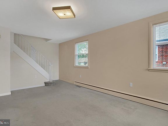 3rd image of 716 15th St