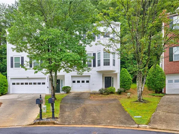 2426 Valley Cove Dr, Duluth, GA 30097