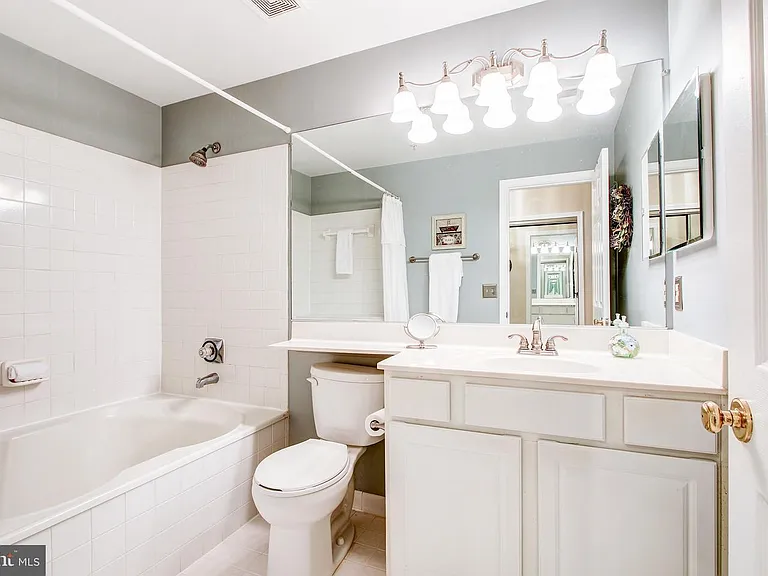 121 Timberbrook Ln #202 — Photo 20