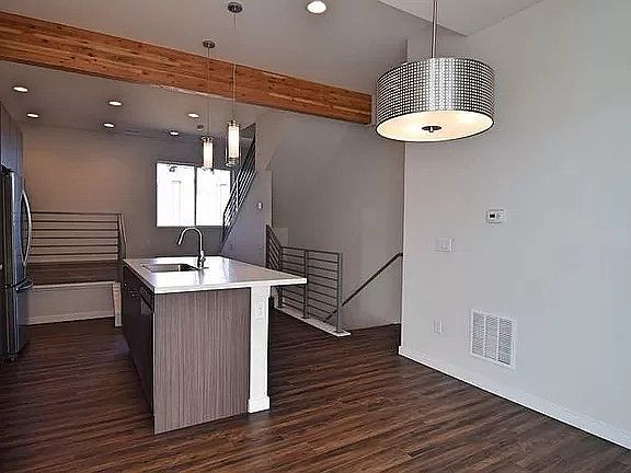 5th image of 1239 N Tennyson St #9