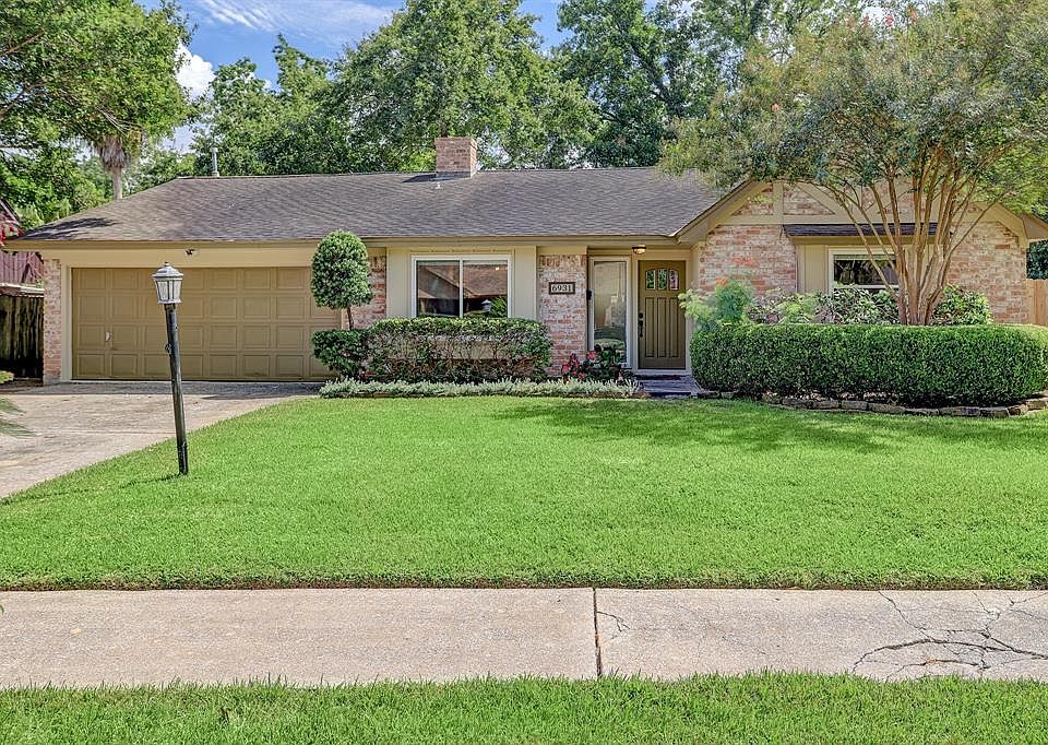 1st image of 6931 Pine Grove Dr