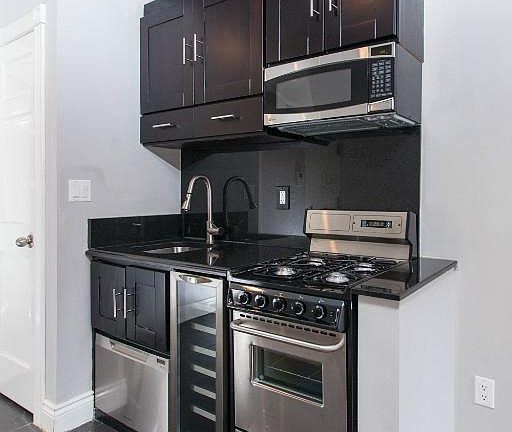 3rd image of 521 E 5th St APT 2B