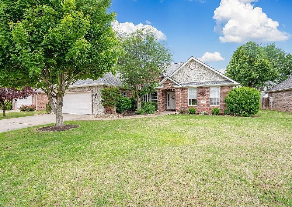 1st image of 4303 W Braymore Dr