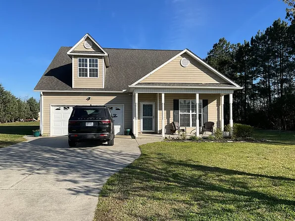 8499 Old River Rd, Burgaw, NC 28425