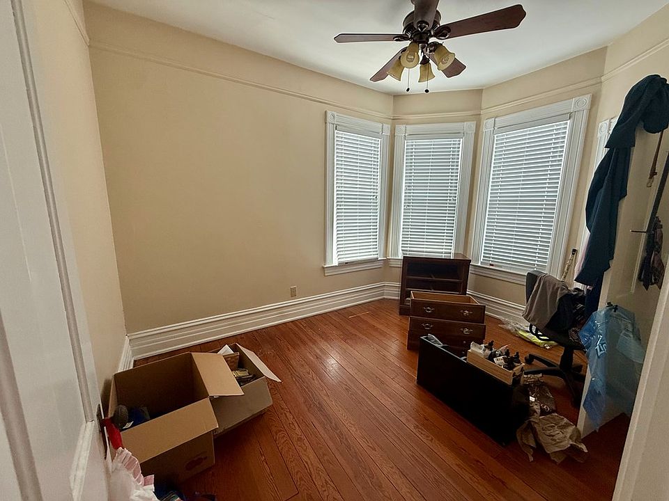 31st image of 718 Main Street