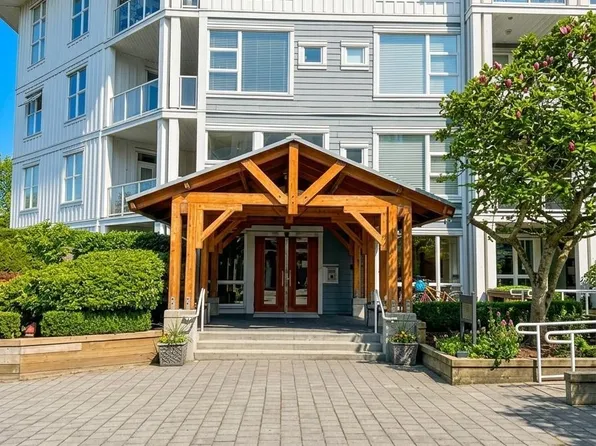 4600 Westwater Dr #221, Richmond, BC V7E 6S2