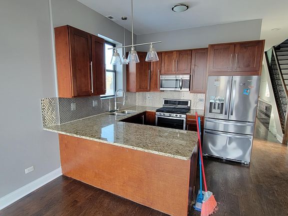 2nd image of 513 S Campbell Ave #3