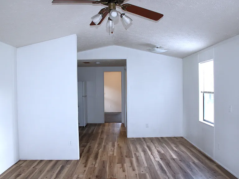 5954 Skokie Rd — Photo 7